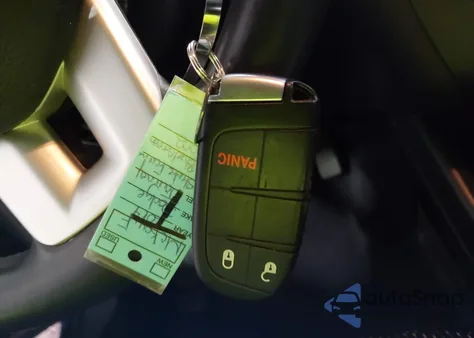 2014 Dodge Journey Sxt z USA, uszkodzony, nr VIN 3C4PDCBB7ET193891